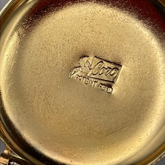 Coro Pegasus locket brooch 🔥 - Picture 5 of 8